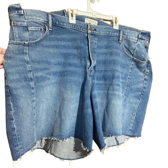 NWOT‎ Abercrombie & Fitch The 7” Dad Short High Rise 37 / 24 - Picture 4 of 5
